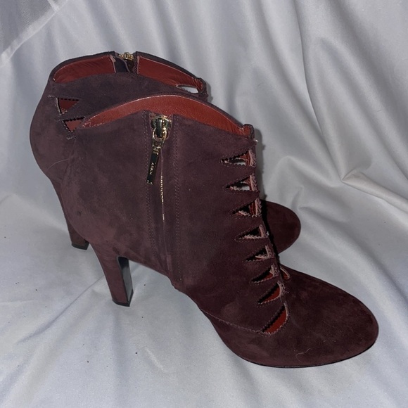 Aerin Stenet Bootie Maroon Suede Leather Cut Out Heeled Bootie size 8 - Picture 3 of 14